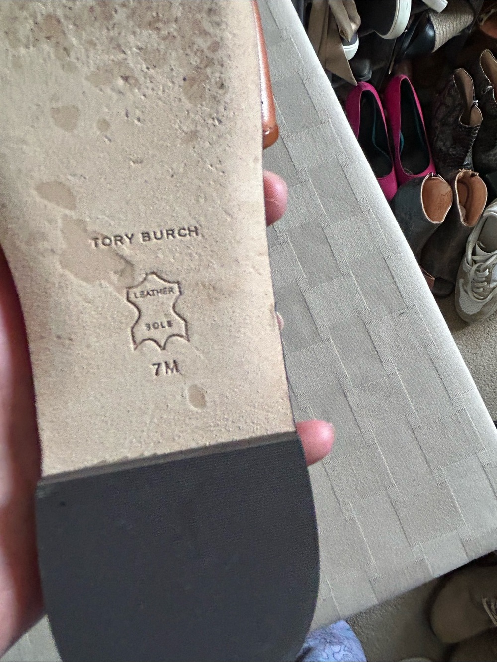 Tory Burch Eleanor Slides Sandals in Bourbon Brown Goat Leather - Picture 11 of 13